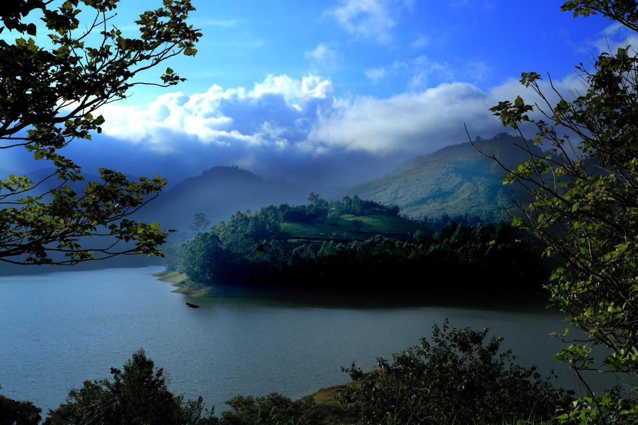 Отель Ottway Hills Near Mattupetty Dam Муннар Экстерьер фото